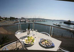 Beauty Point Waterfront Hotel - Mackay Tourism 2