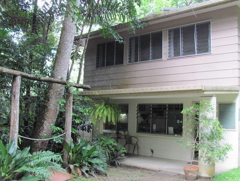 Kingfisher Park Birdwatchers Lodge - Mackay Tourism 3