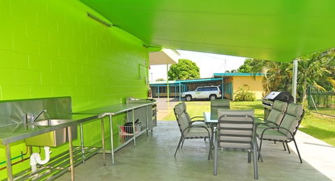 Mareeba Lodge Motel - Mackay Tourism 3