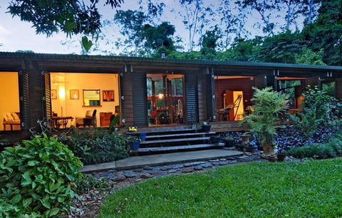 Cow Bay Homestay Bed And Breakfast - Mackay Tourism 0