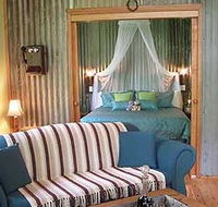 Crater Lakes Rainforest Cottages - Mackay Tourism