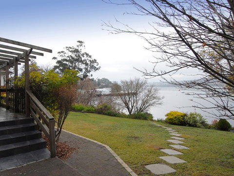 Waterside Accommodation - Mackay Tourism 5