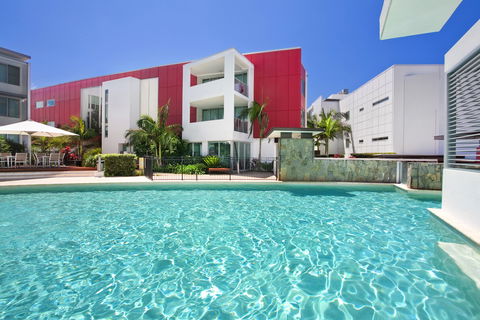 Element On Coolum Beach - Mackay Tourism 0