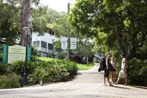Halse Lodge Backpackers Hostel YHA - Mackay Tourism 0
