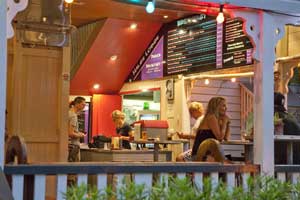 Halse Lodge Backpackers Hostel YHA - Mackay Tourism 3