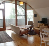 Surveyor's Hill Bed and Breakfast - Mackay Tourism