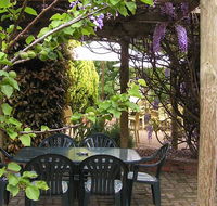 Emeu Inn Bed  Breakfast - Mackay Tourism
