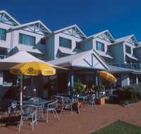 Breakers Apartments Mollymook - Mackay Tourism