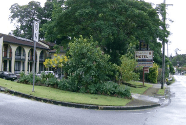 Poinciana Motel - Mackay Tourism 3