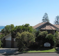 Angourie Bay Villas - Mackay Tourism