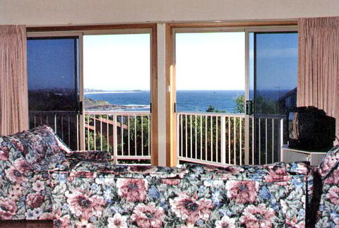 Angourie Bay Villas - Mackay Tourism 1