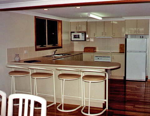 Angourie Bay Villas - Mackay Tourism 2