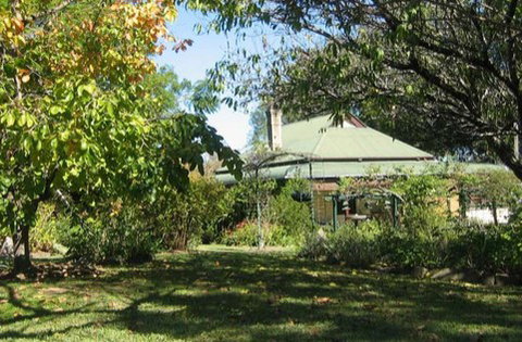 Chauvel Park B And B - Mackay Tourism 4