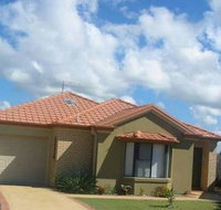 Oceania Cottage - Mackay Tourism