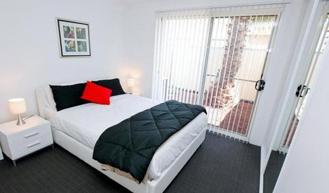 112 Olive Holiday Corporate Apartments - Mackay Tourism 3