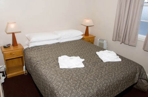 Alpine Hotel - Mackay Tourism 1
