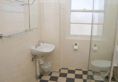 Alpine Hotel - Mackay Tourism 5