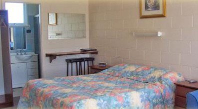 Alpine Country Motel - Mackay Tourism 0