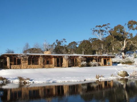 Snowy Wilderness Resort - Mackay Tourism 2
