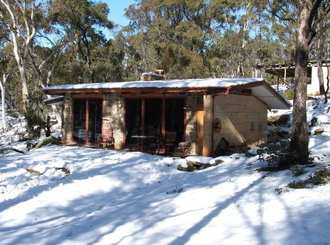Snowy Wilderness Resort - Mackay Tourism 3