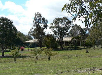Russellee Bed And Breakfast - Mackay Tourism 0