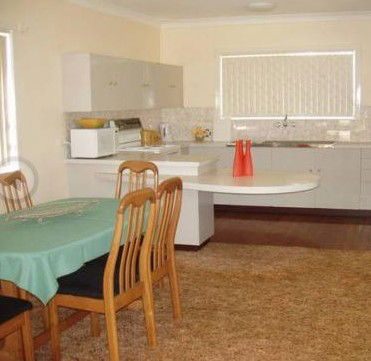 Forster Hilltop Retreat - Mackay Tourism 2