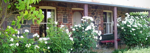 Accommodation Pinn Cottage - Mackay Tourism 4