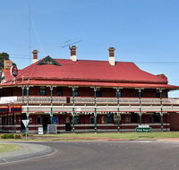 The New Coolamon Hotel - Mackay Tourism