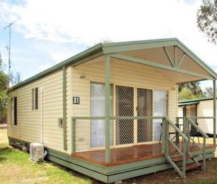 Murray River Holiday Park - Mackay Tourism 1