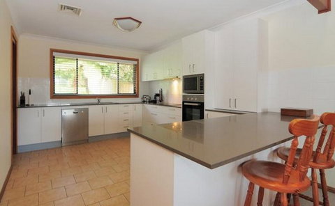 Baileys, Gerringong - Mackay Tourism 0