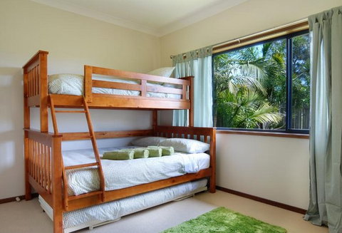 Burra By The Beach - Mackay Tourism 2