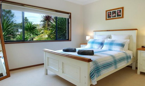 Burra By The Beach - Mackay Tourism 3