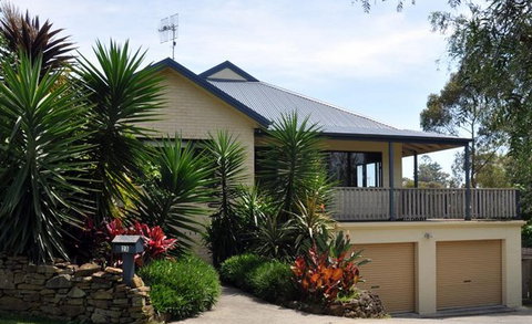 Burra By The Beach - Mackay Tourism 5