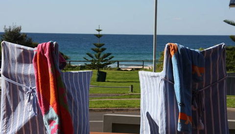 Aspect On Jones Beach - Mackay Tourism 0