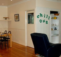 Carrs Hunter Valley Macadamia Farm Guest House - Mackay Tourism