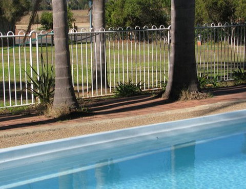 Cessnock Wine Country Caravan Park - Mackay Tourism 0
