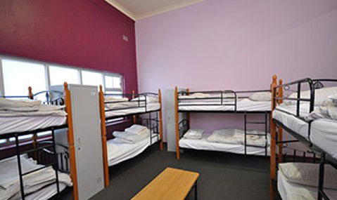 Blue Mountains Backpacker Hostel - Mackay Tourism 1