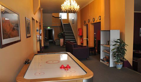 Blue Mountains Backpacker Hostel - Mackay Tourism 5