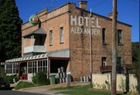 Alexander Hotel Rydal - Mackay Tourism 0
