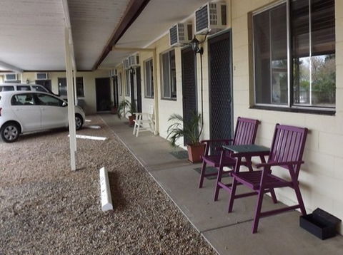 Castlereagh Lodge Motel - Coonamble - Mackay Tourism 1