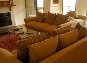 Amazing Country Escapes - Wombadah Guesthouse - Mackay Tourism 1