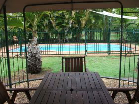 Bungadoo Country Cottage - Mackay Tourism 1