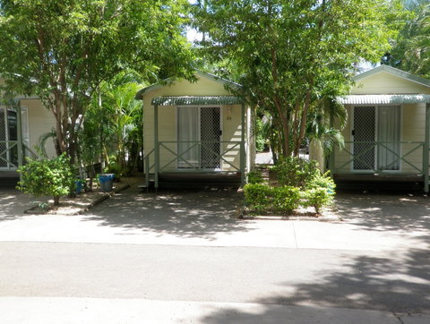 Emerald Cabin And Caravan Village - Mackay Tourism 2