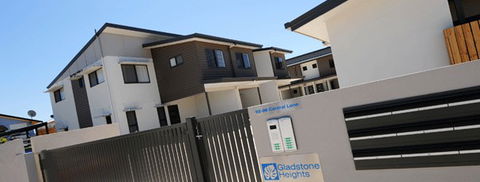 Gladstone Heights Executive Apartments - Mackay Tourism 3