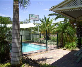 Banjos Overnight & Holiday Units - Mackay Tourism 0