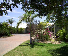 Banjos Overnight & Holiday Units - Mackay Tourism 3