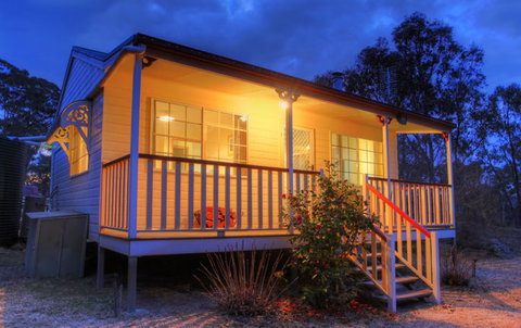 Accommodation Creek Cottages - Mackay Tourism 6