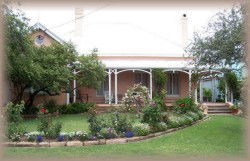 Guy House Bed And Breakfast - Mackay Tourism 0