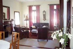 Guy House Bed And Breakfast - Mackay Tourism 1