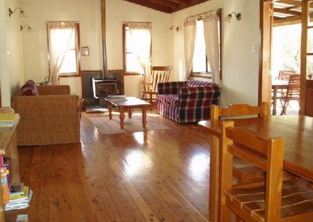 Wisteria Cottage - Mackay Tourism 1